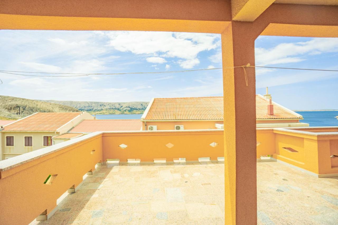 Urica Apartamento Metajna Exterior foto